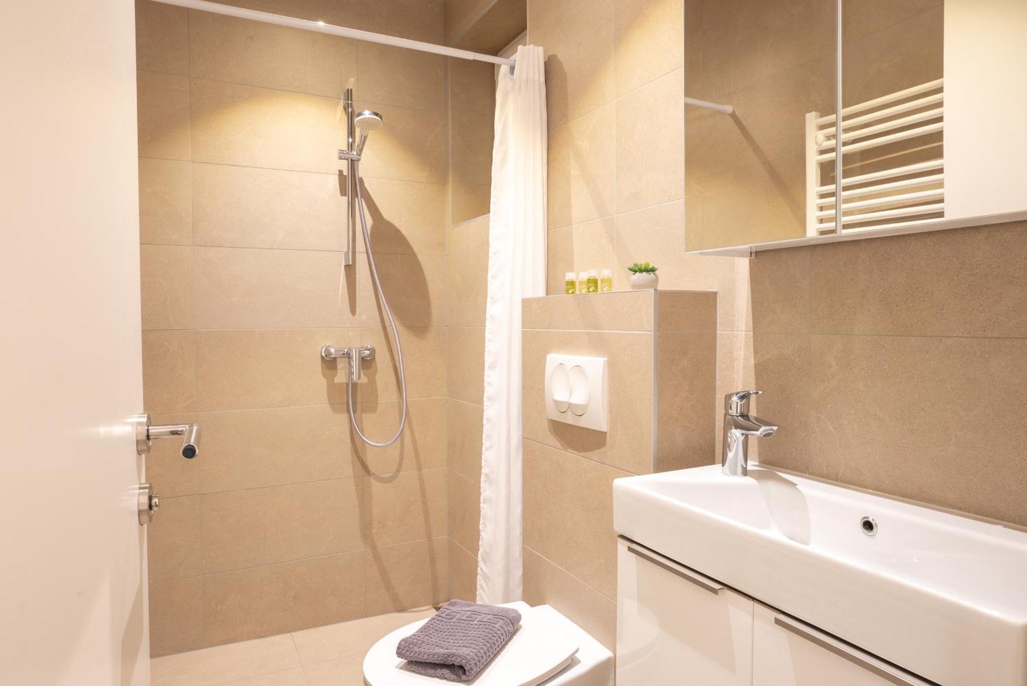 Goldberg Apartments Osijek Ngoại thất bức ảnh